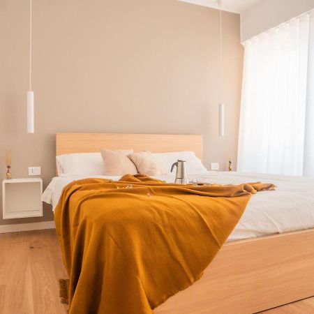 The Best Rent - Modern Apartment Near Corso Buenos Aires Милан Экстерьер фото